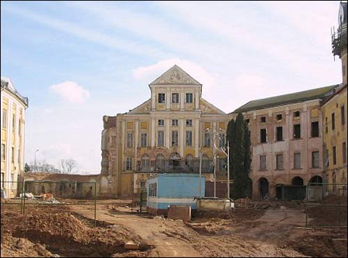 Niasviž. Radziwill castle. Reconstruction, 2008