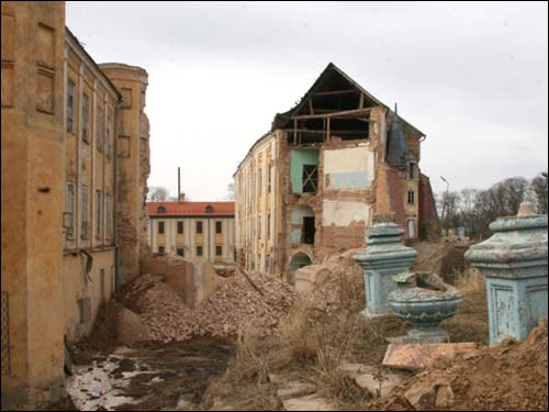 Niasviž. Radziwill castle. Reconstruction, 2008