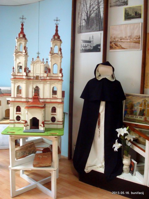  - Museum . 