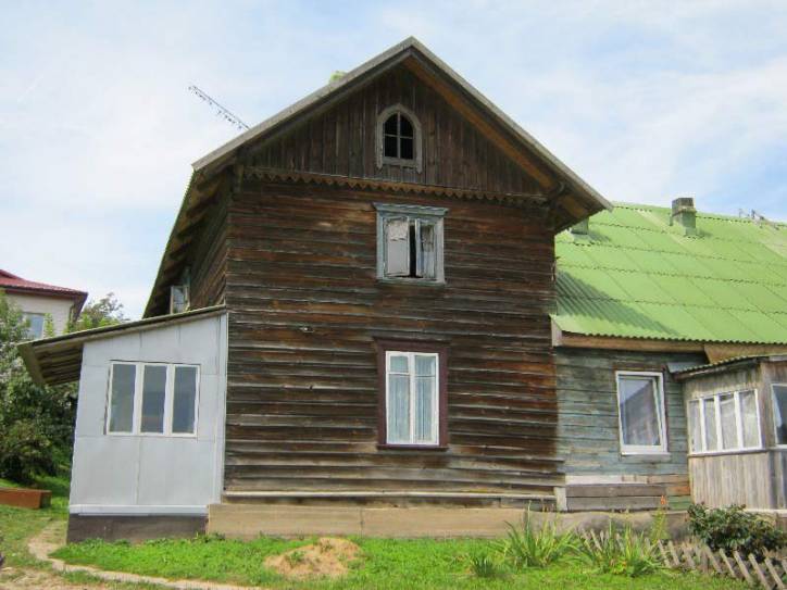  - Farmstead . 
