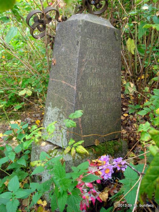 Poludowicze. Cmentarz stary chrześcijański