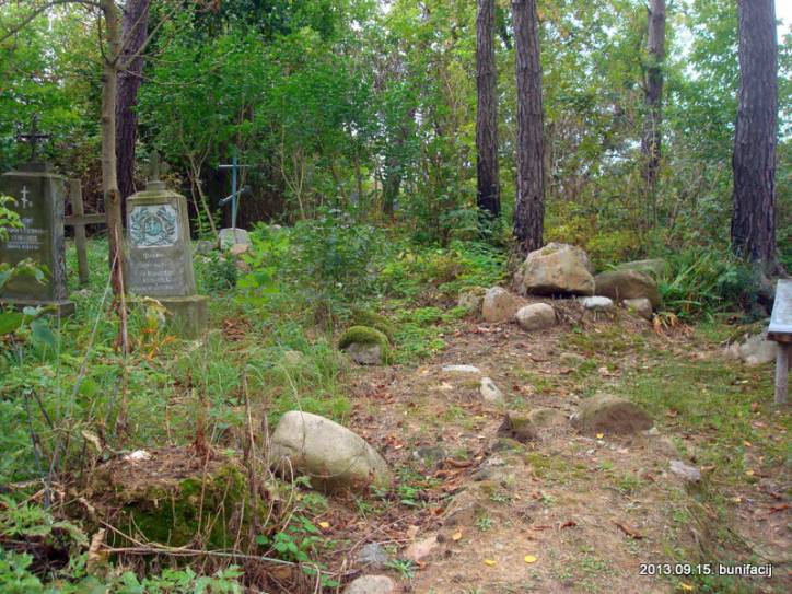 Poludowicze.  Cmentarz stary chrześcijański