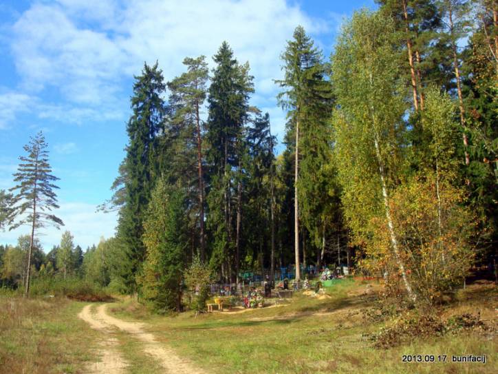  - Cmentarz . 