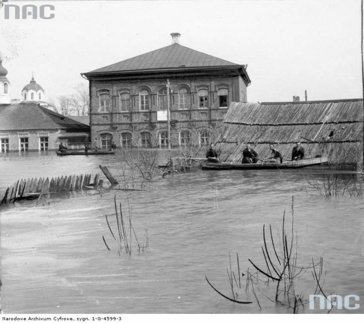 Dzisna. Town at the old photos 