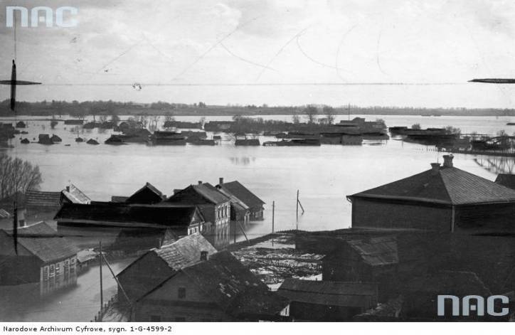 Dzisna. Town at the old photos 