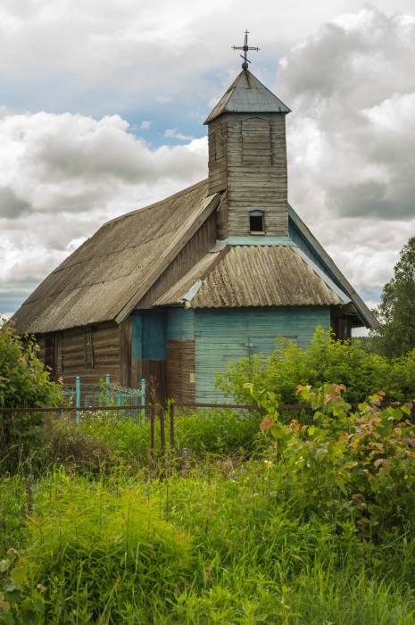 Ivašynavičy. Graveyard chapel 