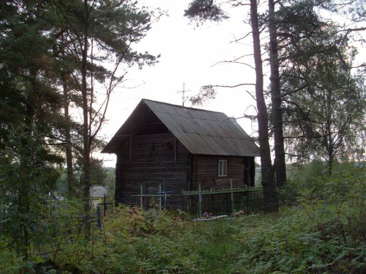  - Graveyard chapel . 