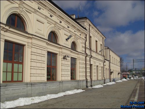  - Чыгуначны вакзал . 