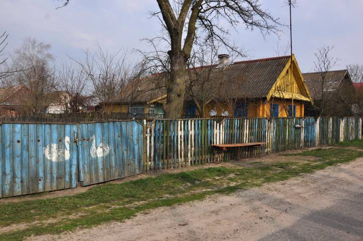 Bezdzież. We wsi 