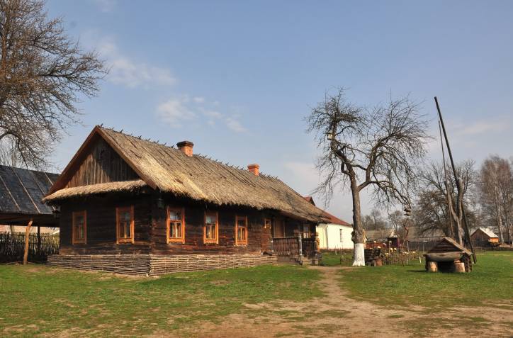 Bezdzież. We wsi 