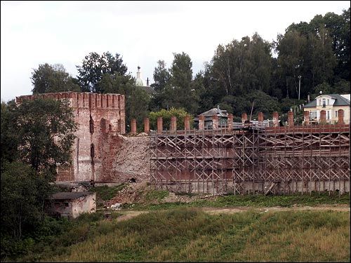  - Umocnienia obronne . Wieża i fargment umocnień