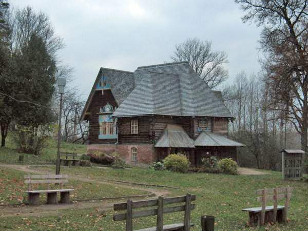  - Dwór Cieniszewych. 