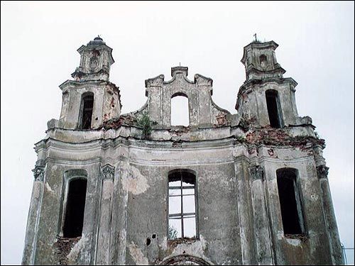 - Kościół NMP i klasztor Dominikanów. Fasada główna, fragment