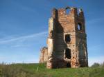 Smalany.   White Kovel Castle, ruins