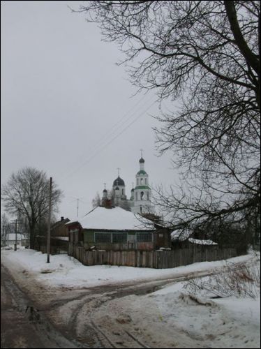  - Cerkiew Św. Trójcy. Widok cerkwi z drogi