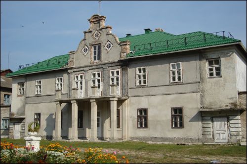 Pirkowicze. Zespół pałacowo-parkowy Wysłouchów