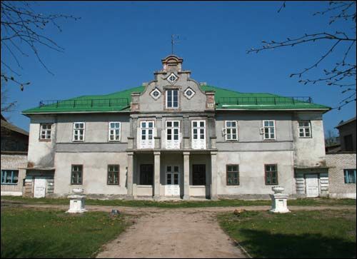 Pirkowicze. Zespół pałacowo-parkowy Wysłouchów