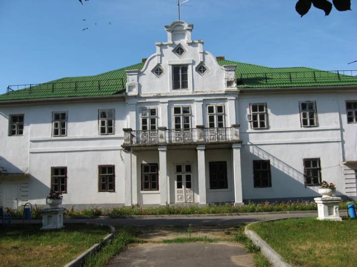 Pirkowicze. Zespół pałacowo-parkowy Wysłouchów