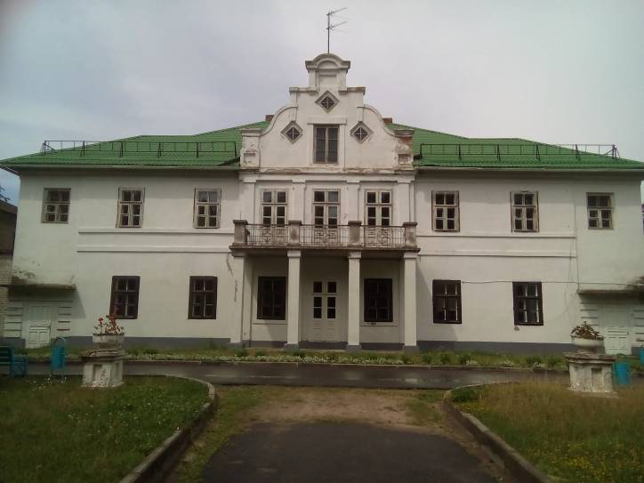  - Zespół pałacowo-parkowy Wysłouchów. 