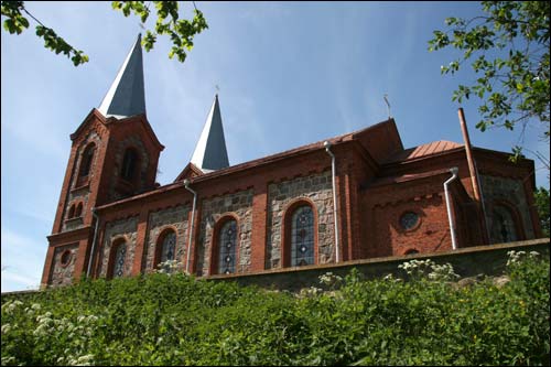  - Касцёл Святой Тройцы. Погляд на бакавы фасад