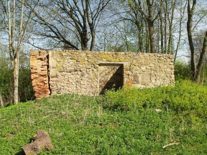 Руіны лядоўні