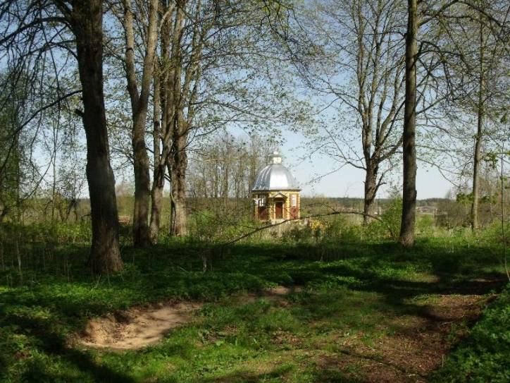 Погляд на капліцу Божай Міласэрнасці