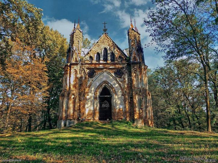 Zakoziel. Kaplica grobowa Orzeszków