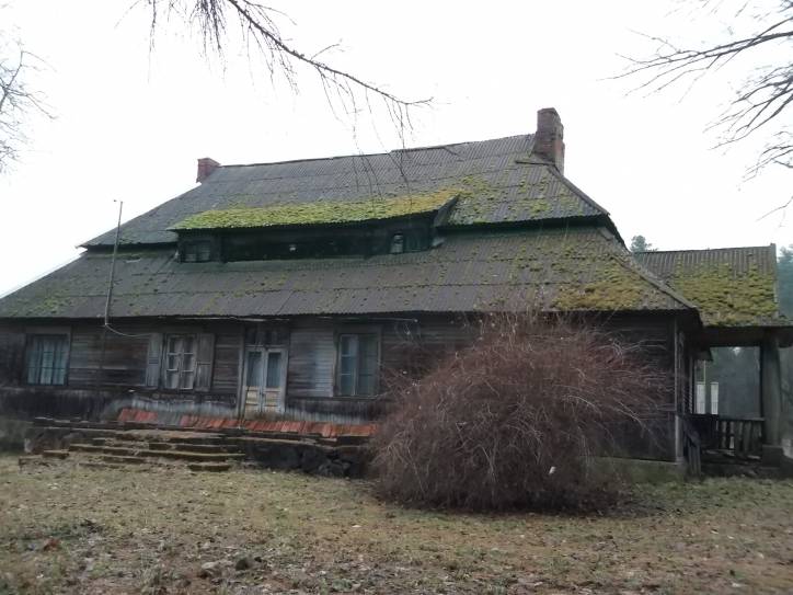 Baravoje.  House of forester