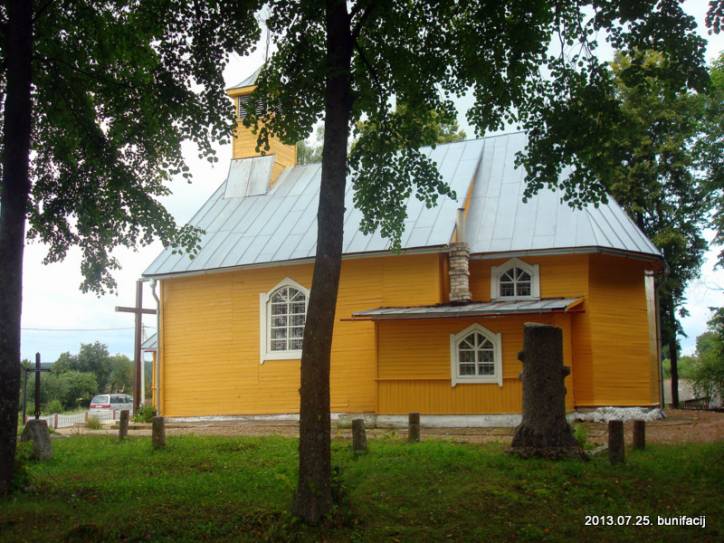  - Catholic church of St. Jan the Baptist. Side view