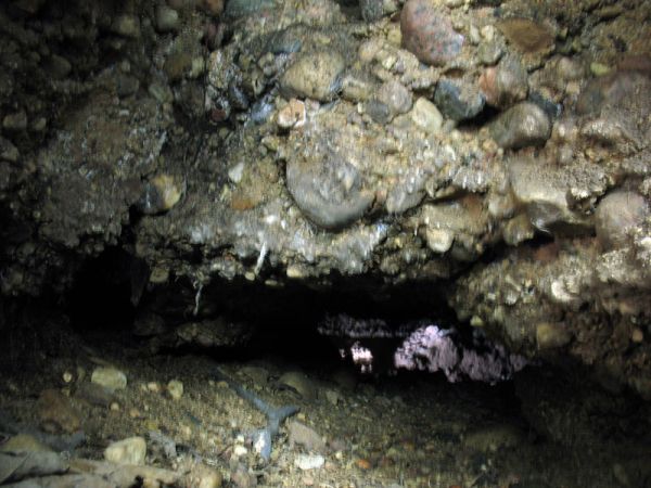 Sachnavičy.  Solutional cave