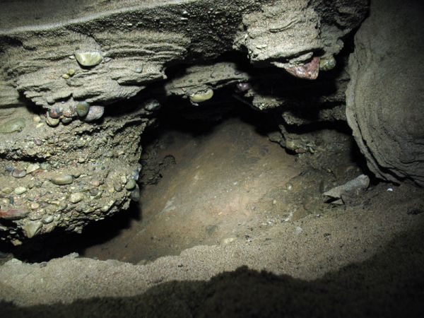 Sachnavičy.  Solutional cave