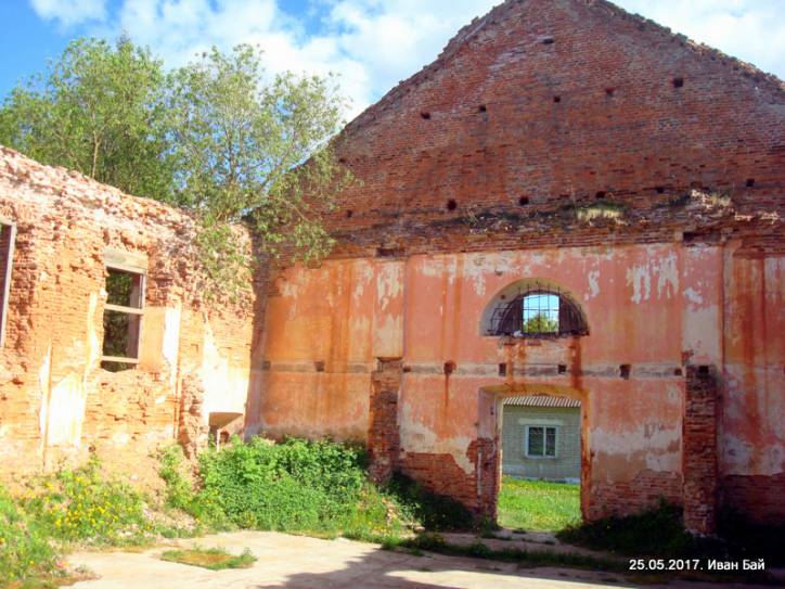  - Catholic church (ruins). 