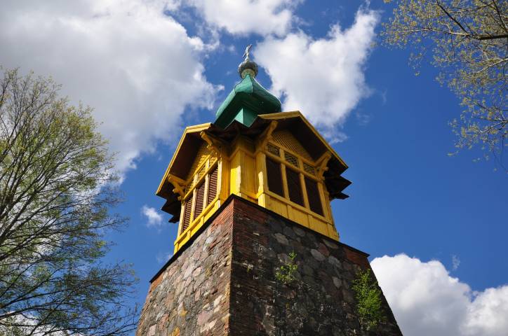 Asinaharadok. Orthodox church of the Protection of the Holy Virgin