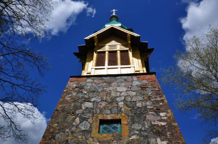 Asinaharadok. Orthodox church of the Protection of the Holy Virgin