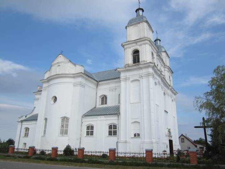  - Catholic church of the Holy Trinity. Exterior