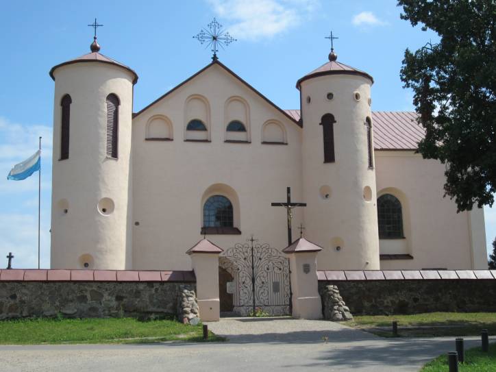 Komaje. Kościół Św. Jana Chrzciciela