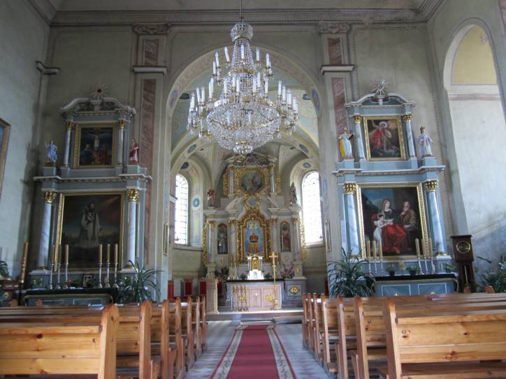 Komaje |  Kościół Św. Jana Chrzciciela. Wnętrze