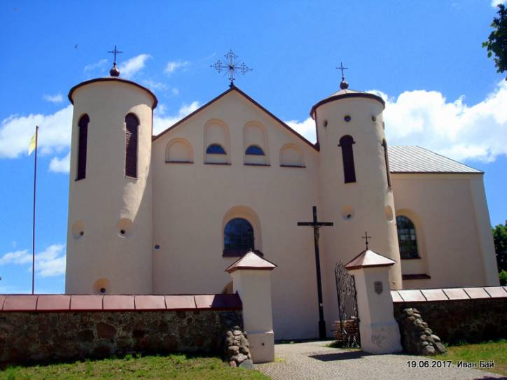 Komaje. Kościół Św. Jana Chrzciciela