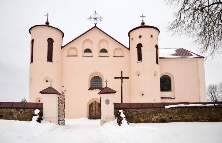 Komaje. Kościół Św. Jana Chrzciciela