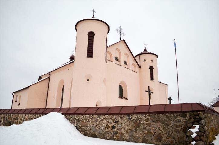 Komaje. Kościół Św. Jana Chrzciciela