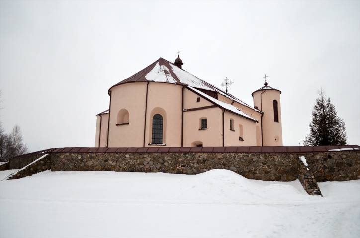 Komaje. Kościół Św. Jana Chrzciciela