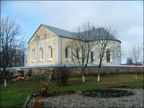 Komaje. Kościół Św. Jana Chrzciciela