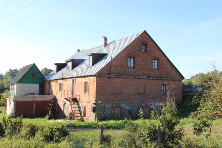  - Water-mill . 