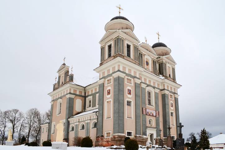 Łučaj.  Catholic church of St. Thaddaeus