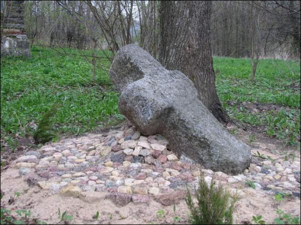 Dwór Chocewicze.  Spichlerz