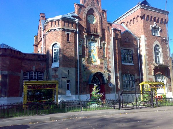 Rossony (Stanisławowo). Dwór 