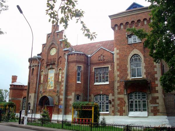 Rossony (Stanisławowo). Dwór 