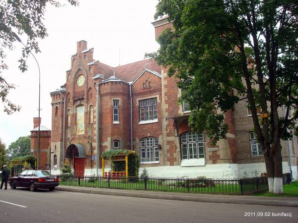 Rossony (Stanisławowo). Dwór 