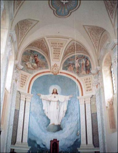 Łużki |  Kościół Św. Michała Archanioła. Ołtarz główny