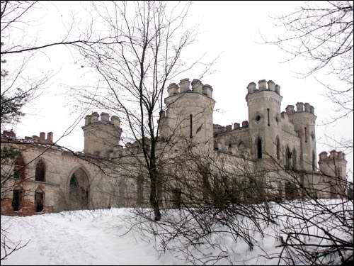  - Pałac Pusłowskich. Fasada główna